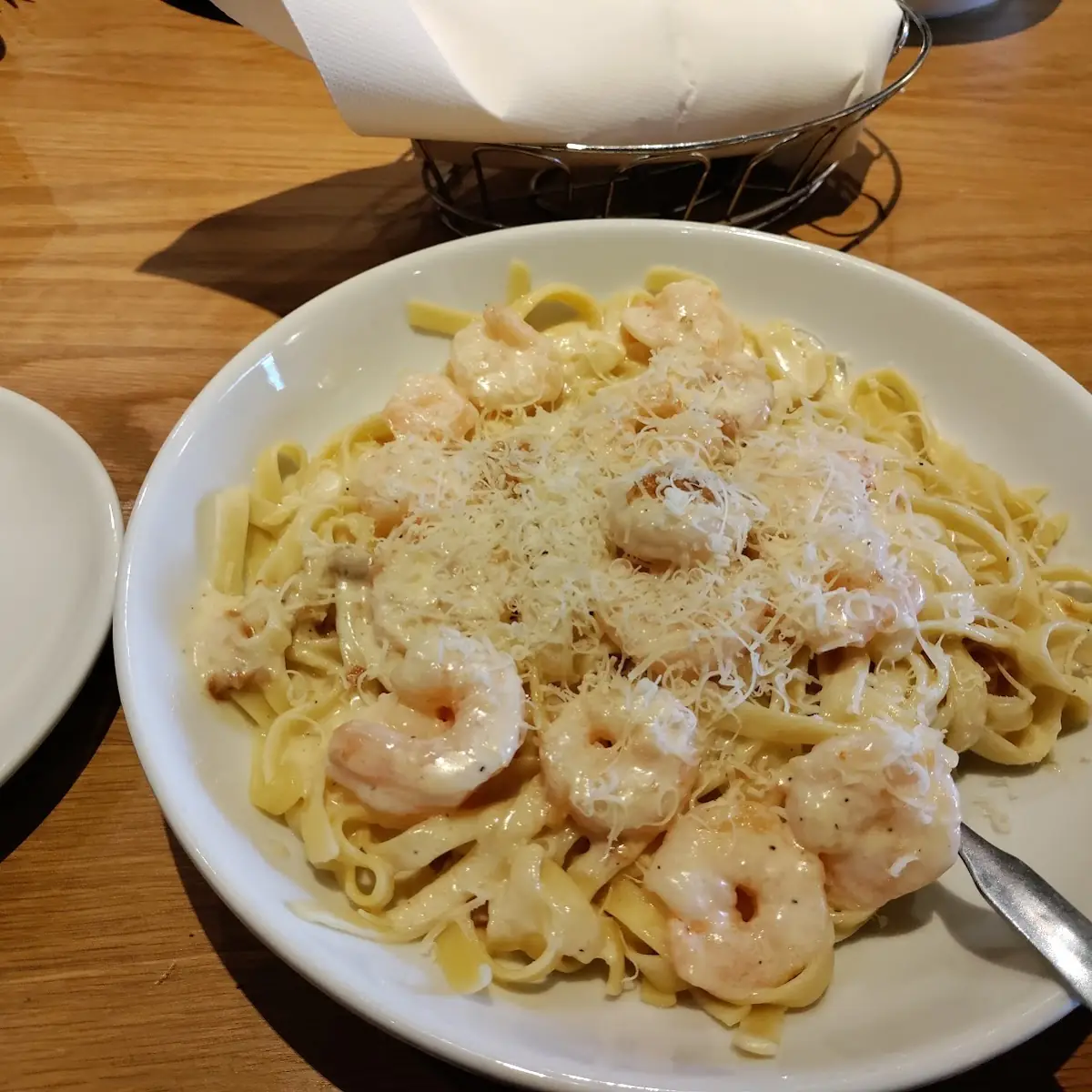 Fettuccine Shrimp Alfredo