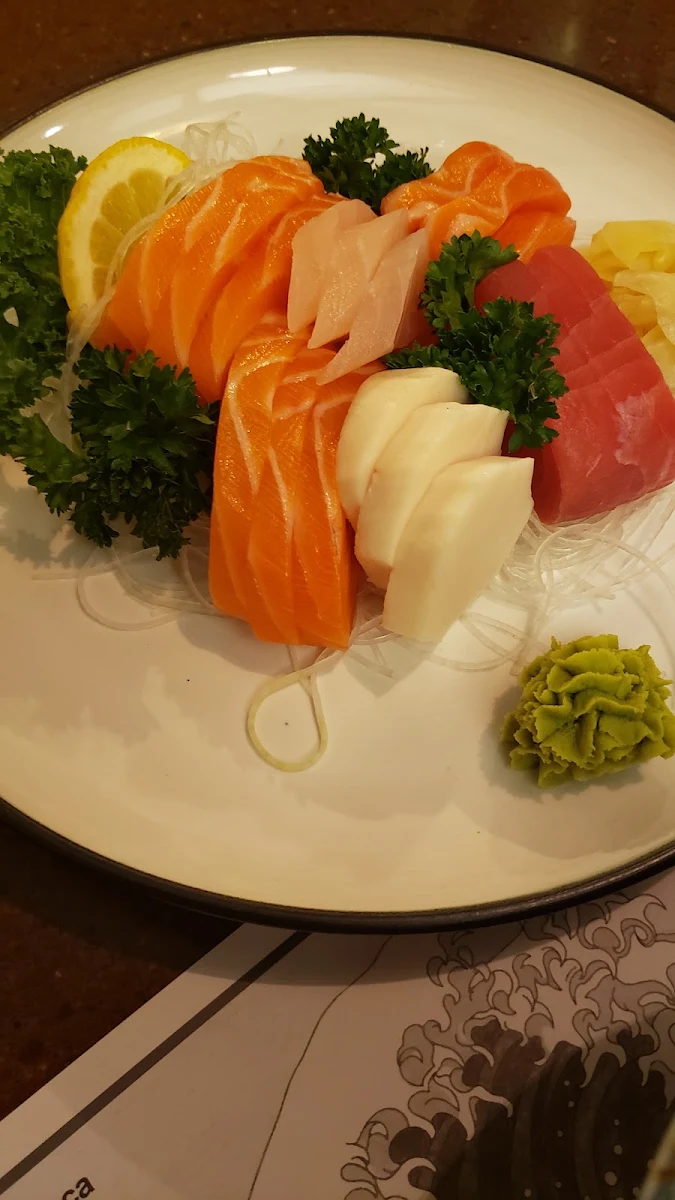 Fresh Sashimi, Toji Sushi