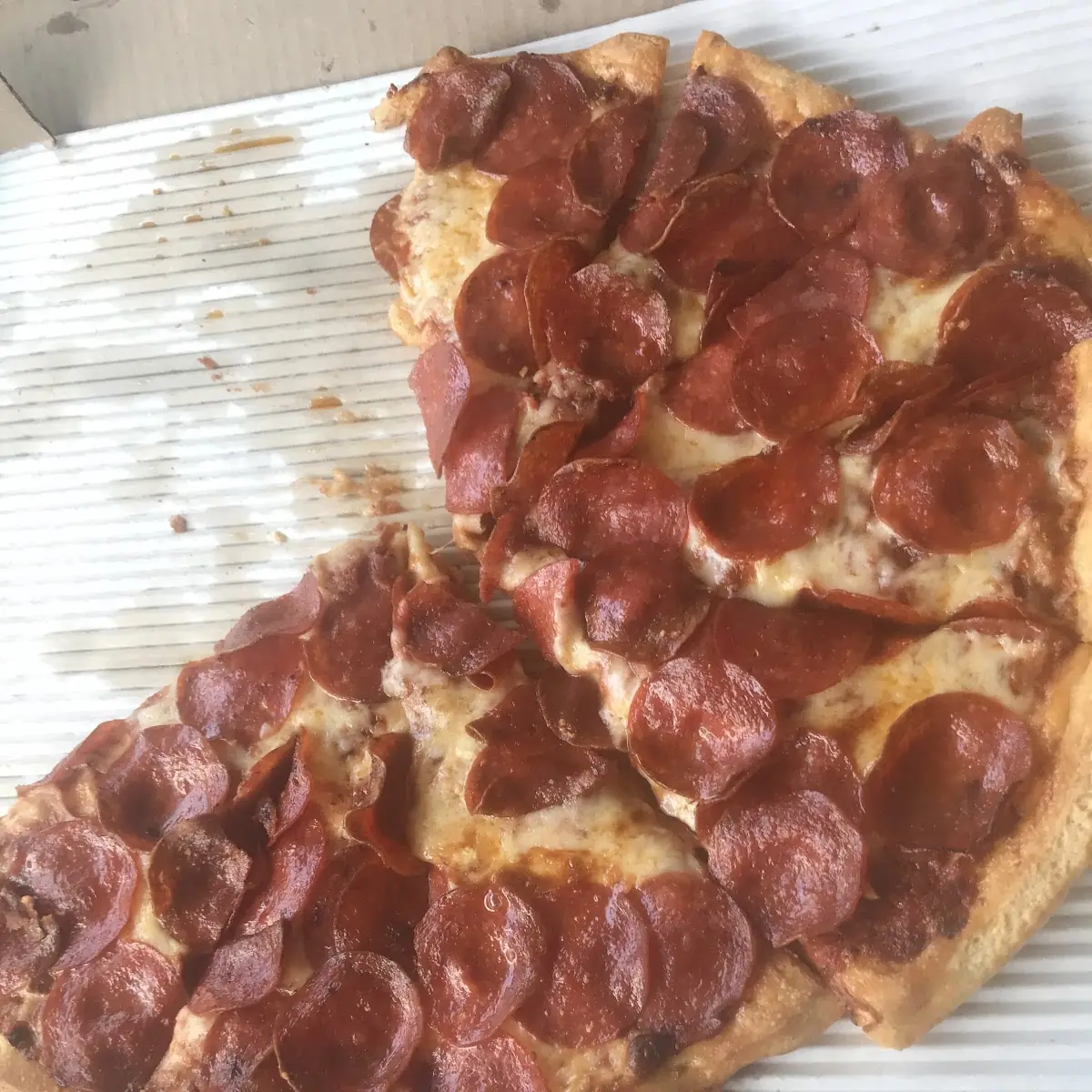 Classic Crust Pepperoni 16 Pizza