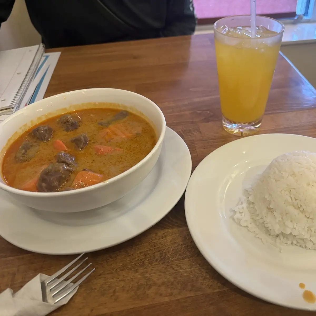 Panang Beef Curry with Rice and Mango Juice