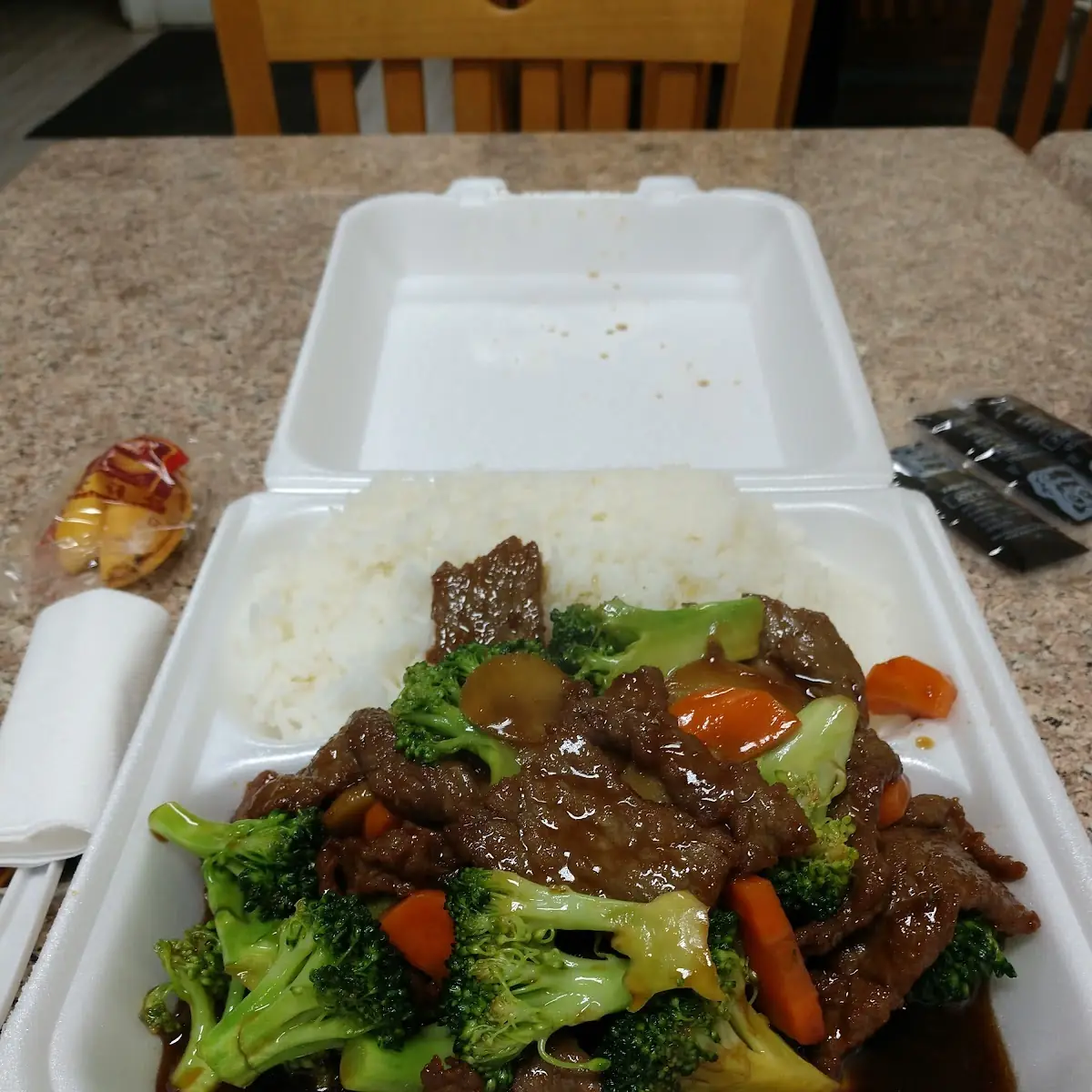 Beef Broccoli with White Rice