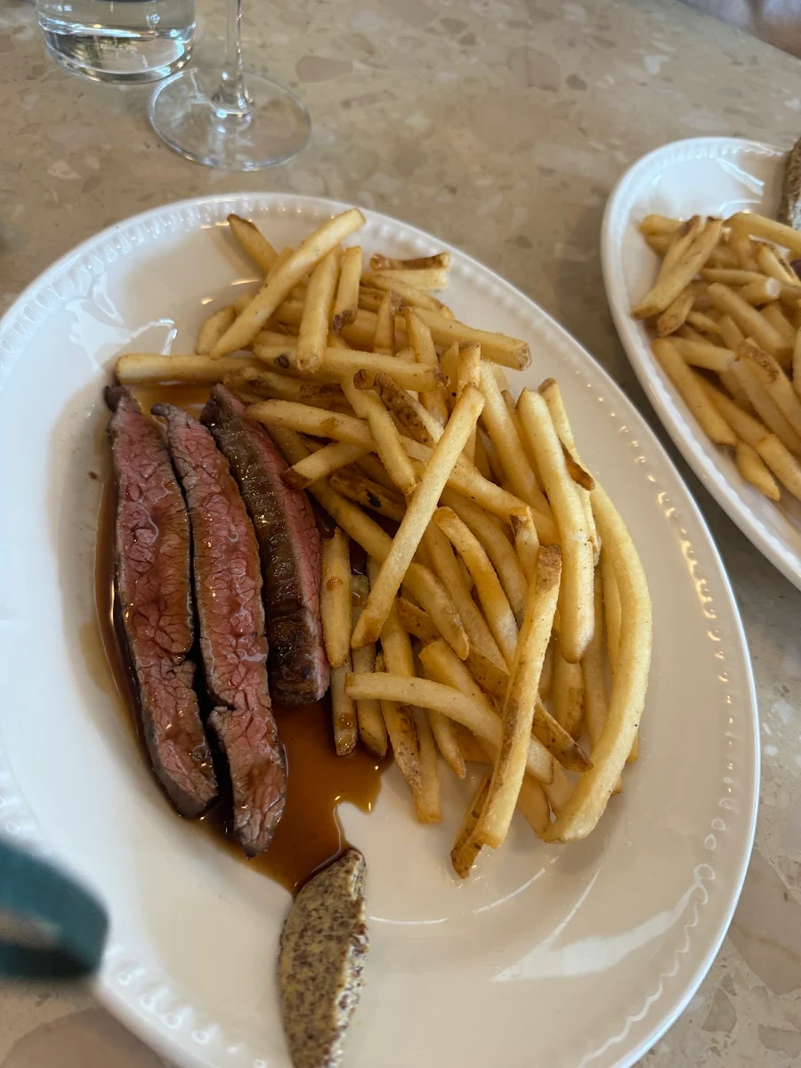 Flank Steak Frites, Loulou Bistro, Boulangerie & Traiteur
