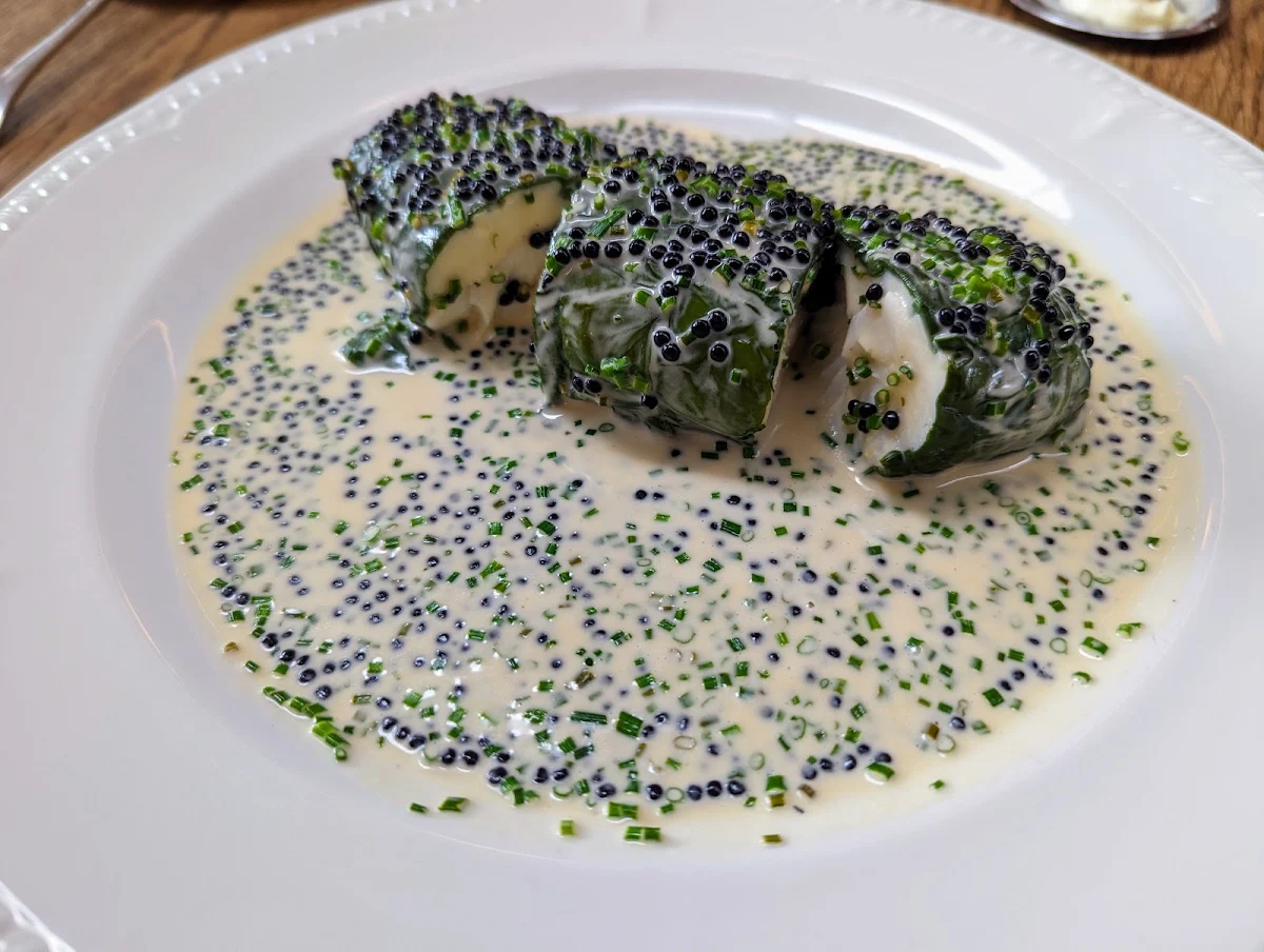 Sauce Champagne, Loulou Bistro, Boulangerie & Traiteur