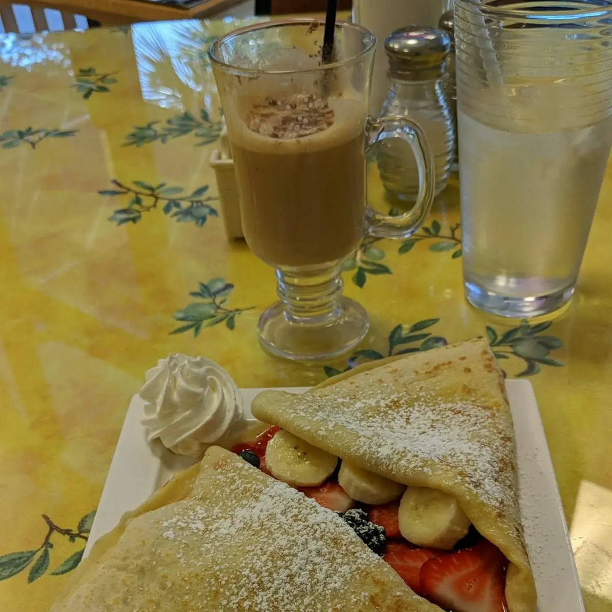 Mixed Fresh Fruit Sweet Crepe