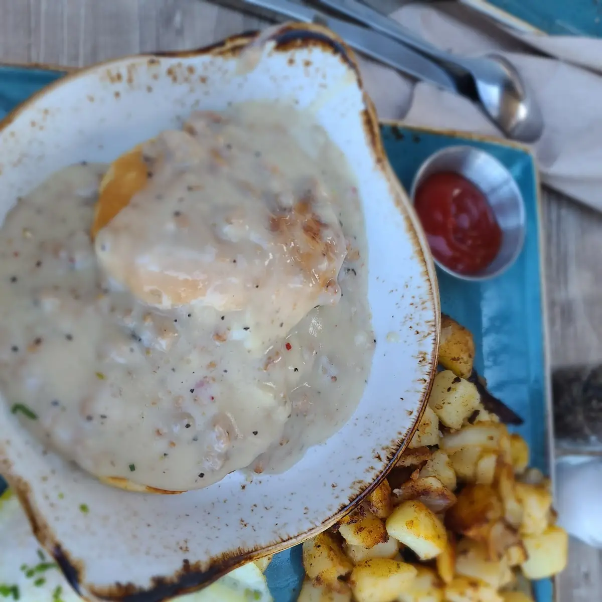Biscuits & Gravy
