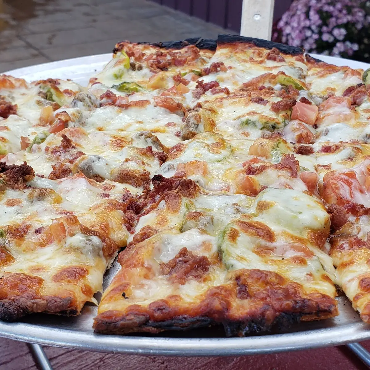 Bacon Cheeseburger Pizza