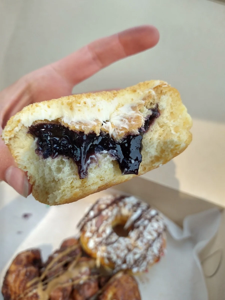 Blueberry Cheesecake Bismark
