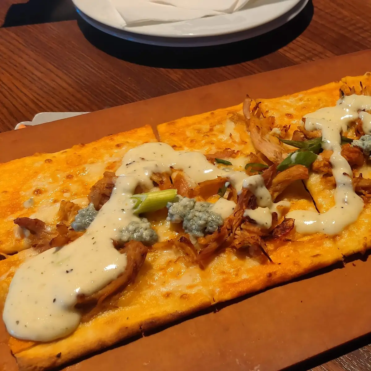 Buffalo Chicken Flatbread