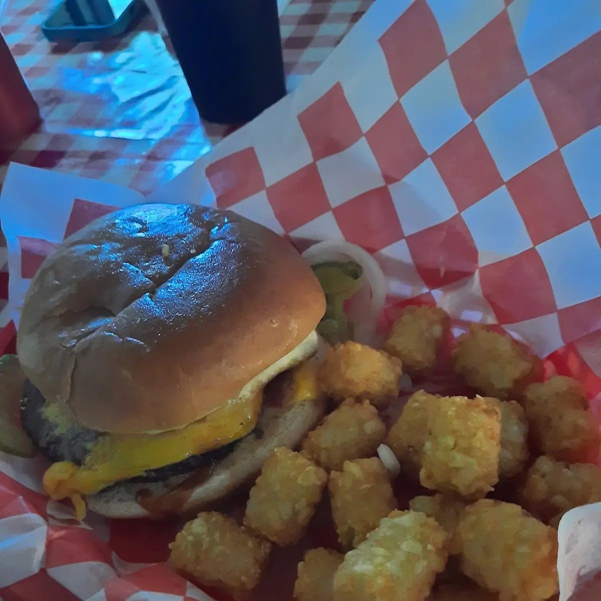 BBQ Burger with Tots