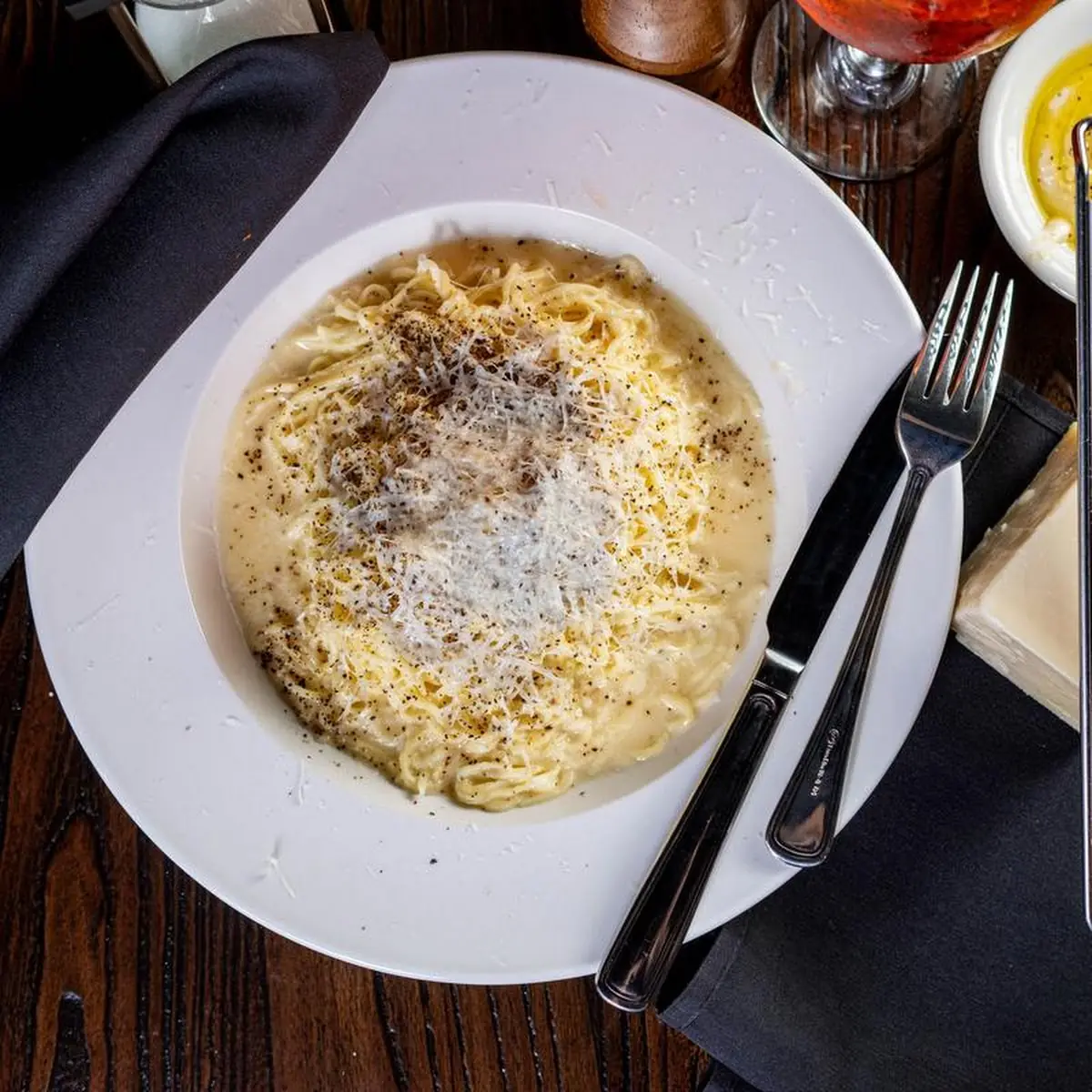 Spaghetti Cacio E Pepe