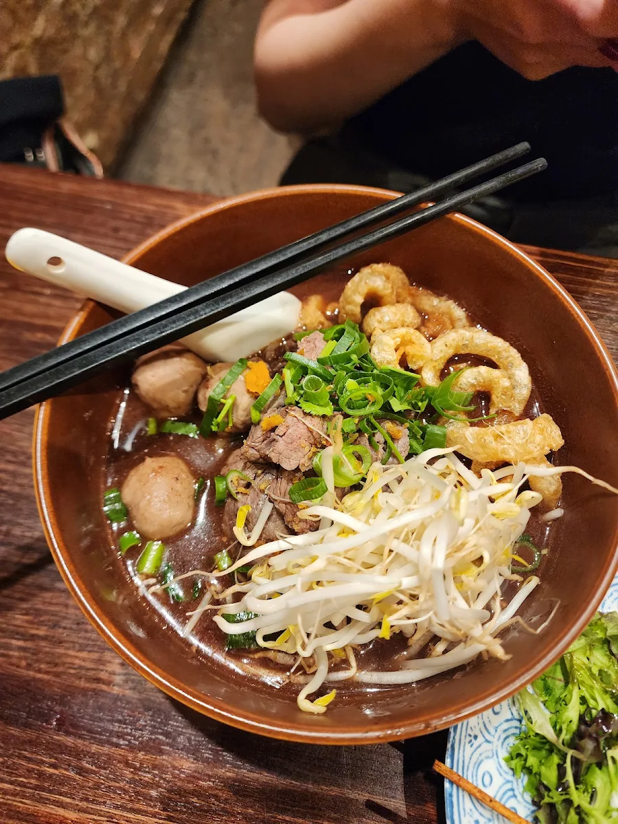 Boat Noodle Soup, Chat Thai