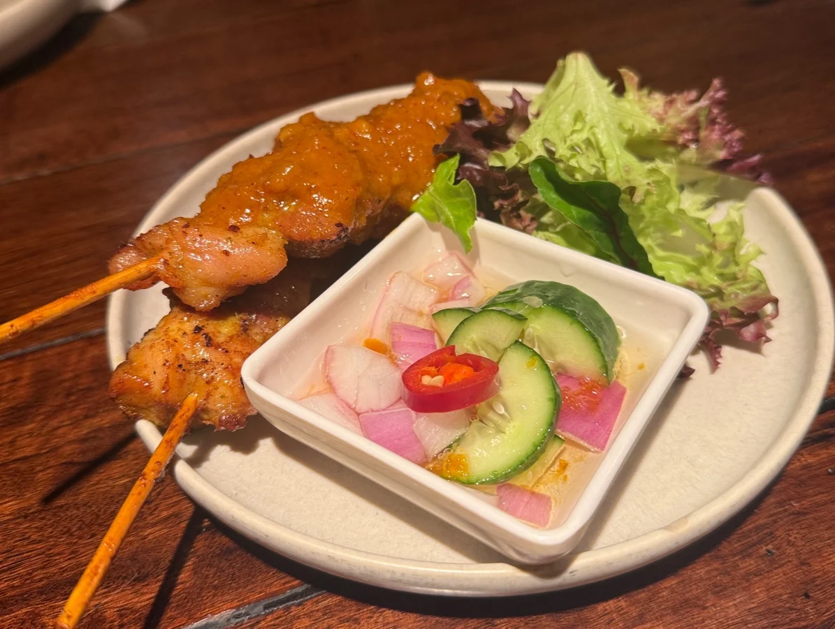 Gai Satay, Chat Thai