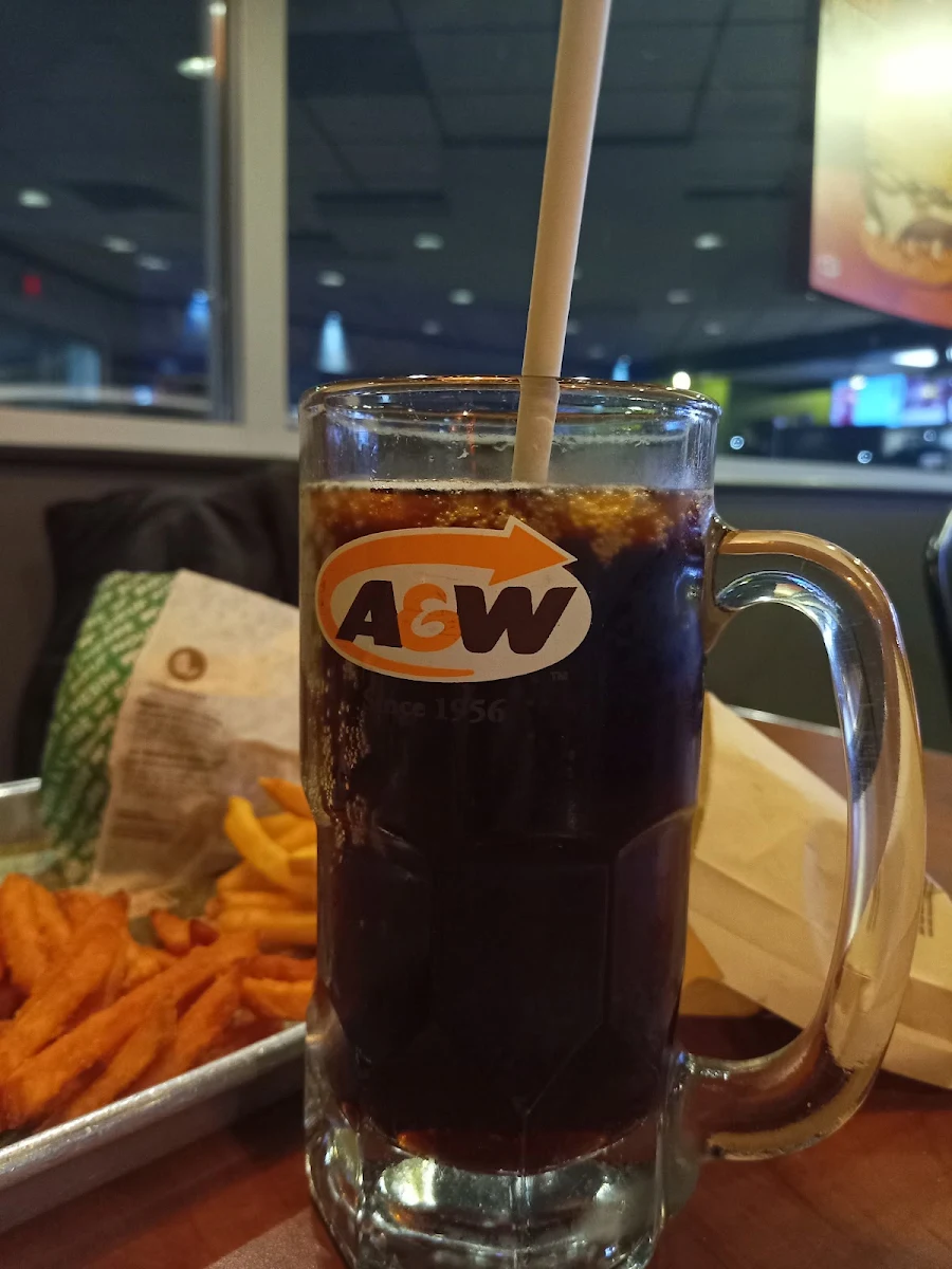 A&w Root Beer, A&W Canada