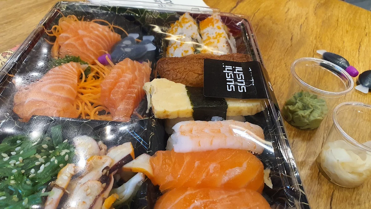 Sushi Deluxe