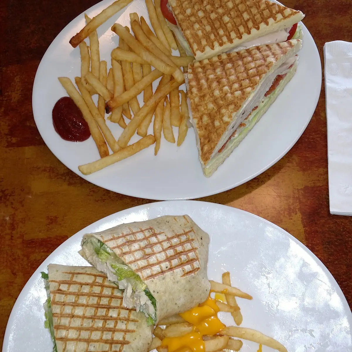 Kid's Grilled Cheese & Fries