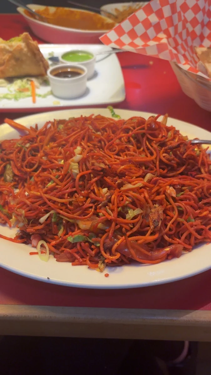 Chilli Garlic Chicken Noodles