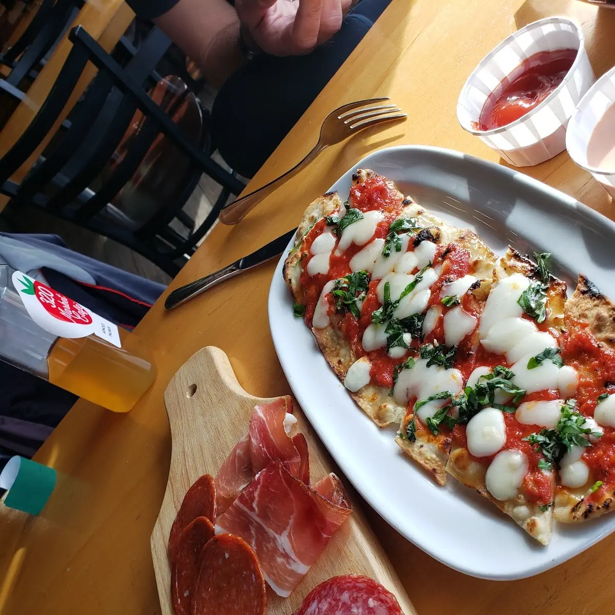 Tomato Basil Mozzarella Flatbread