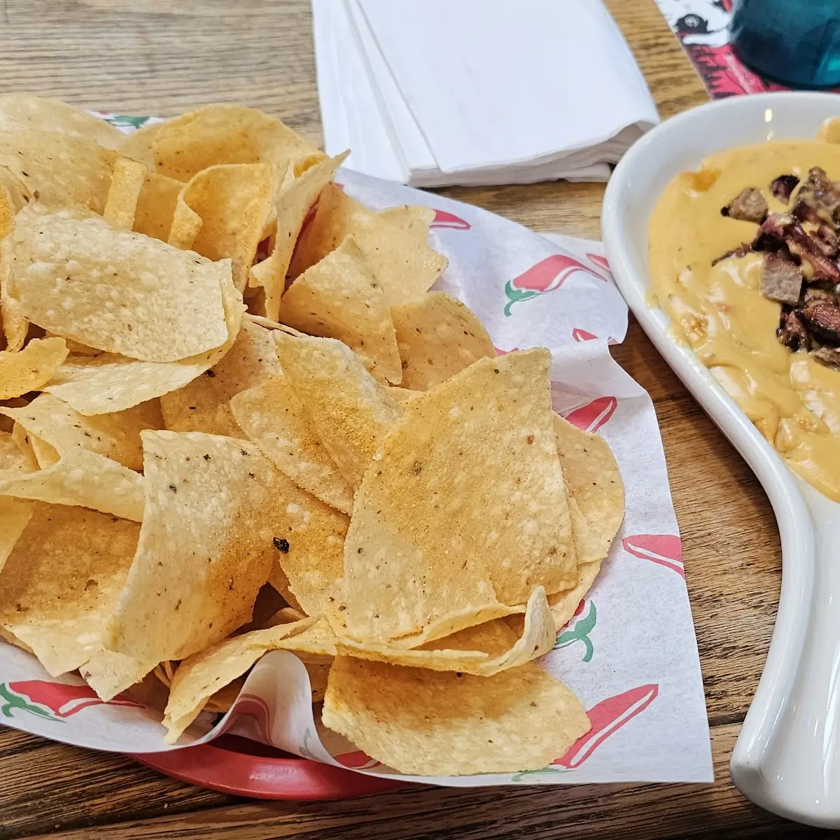 Chips & Queso