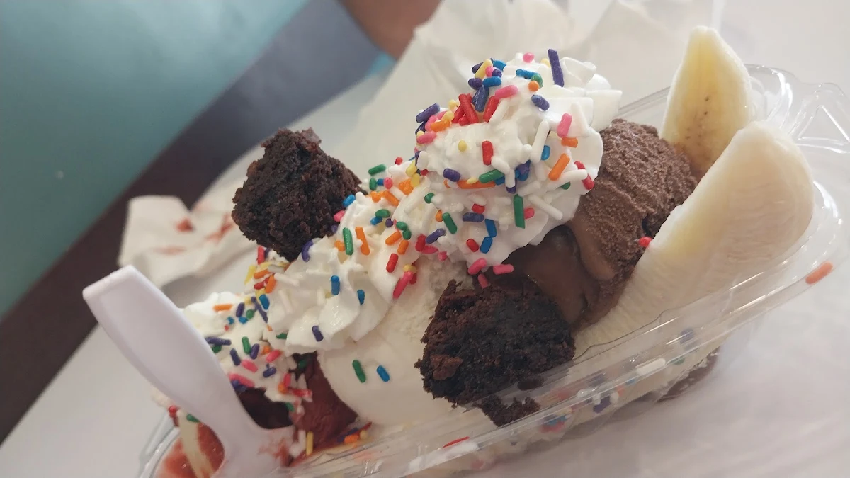 Fudge Brownie Sundae