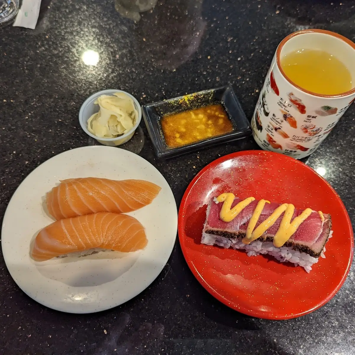 Salmon Sushi and Tuna Roll