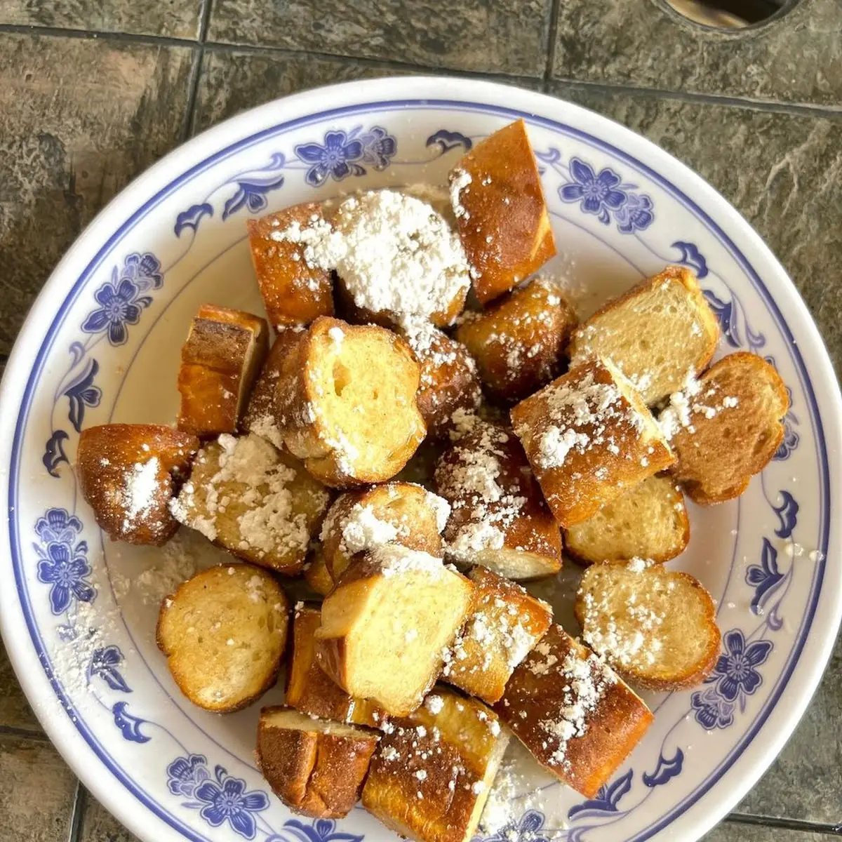 Cinnamon Pretzel Bites