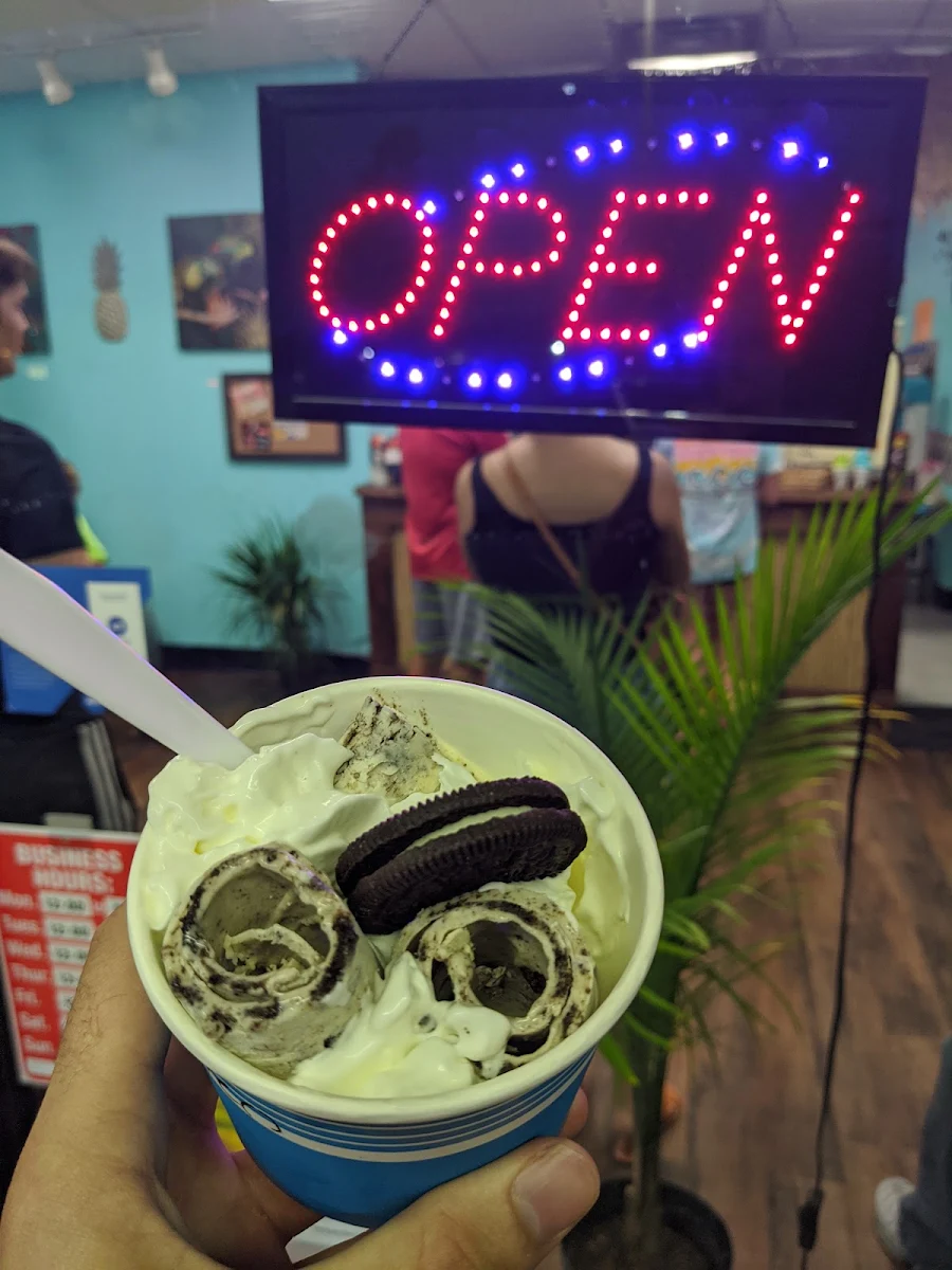 Oreo Rolled Ice Cream
