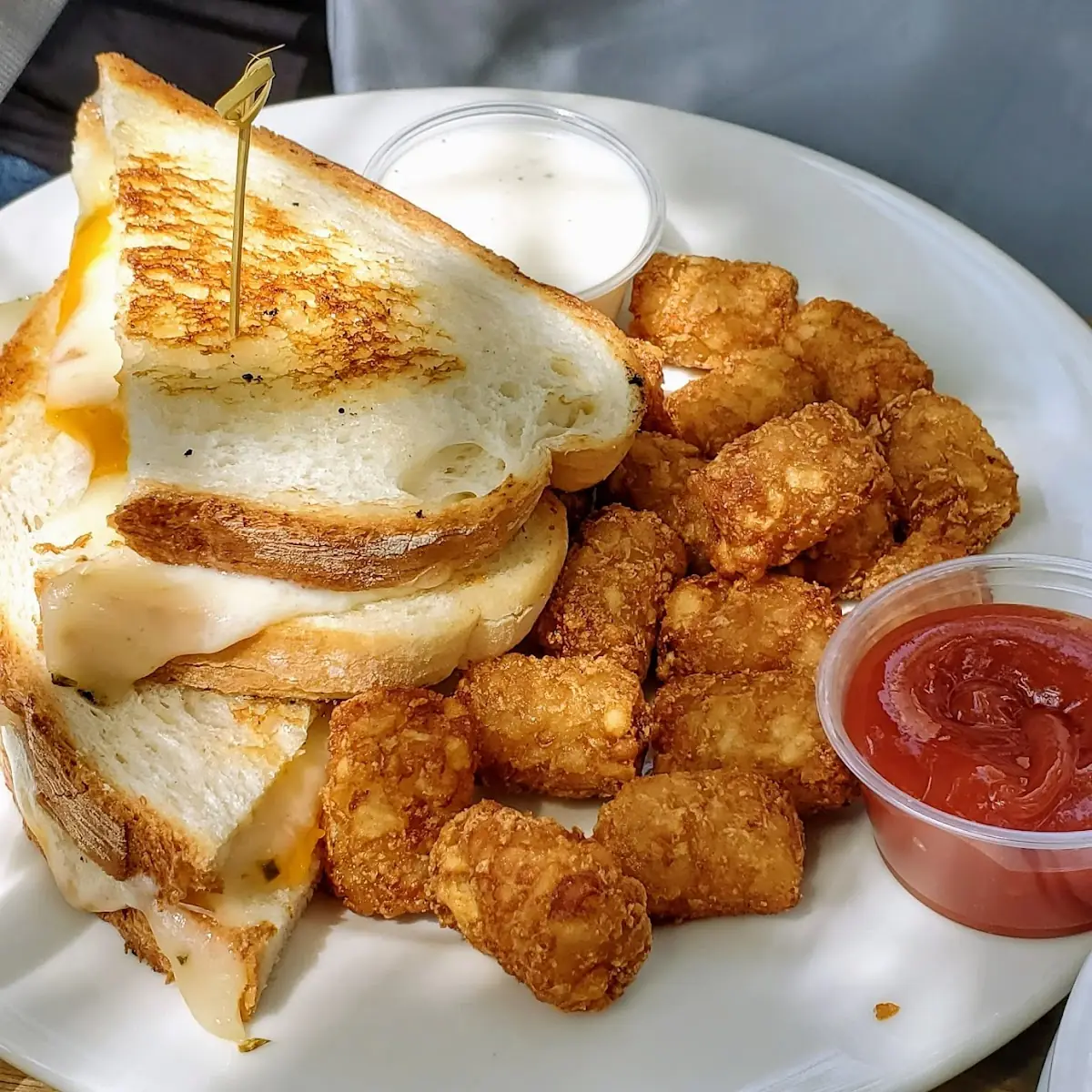 Grilled Cheese and Tots