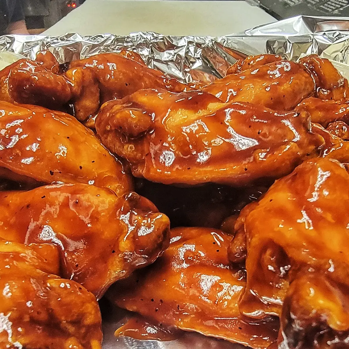 Large Cheese Pizza & 10 Wings