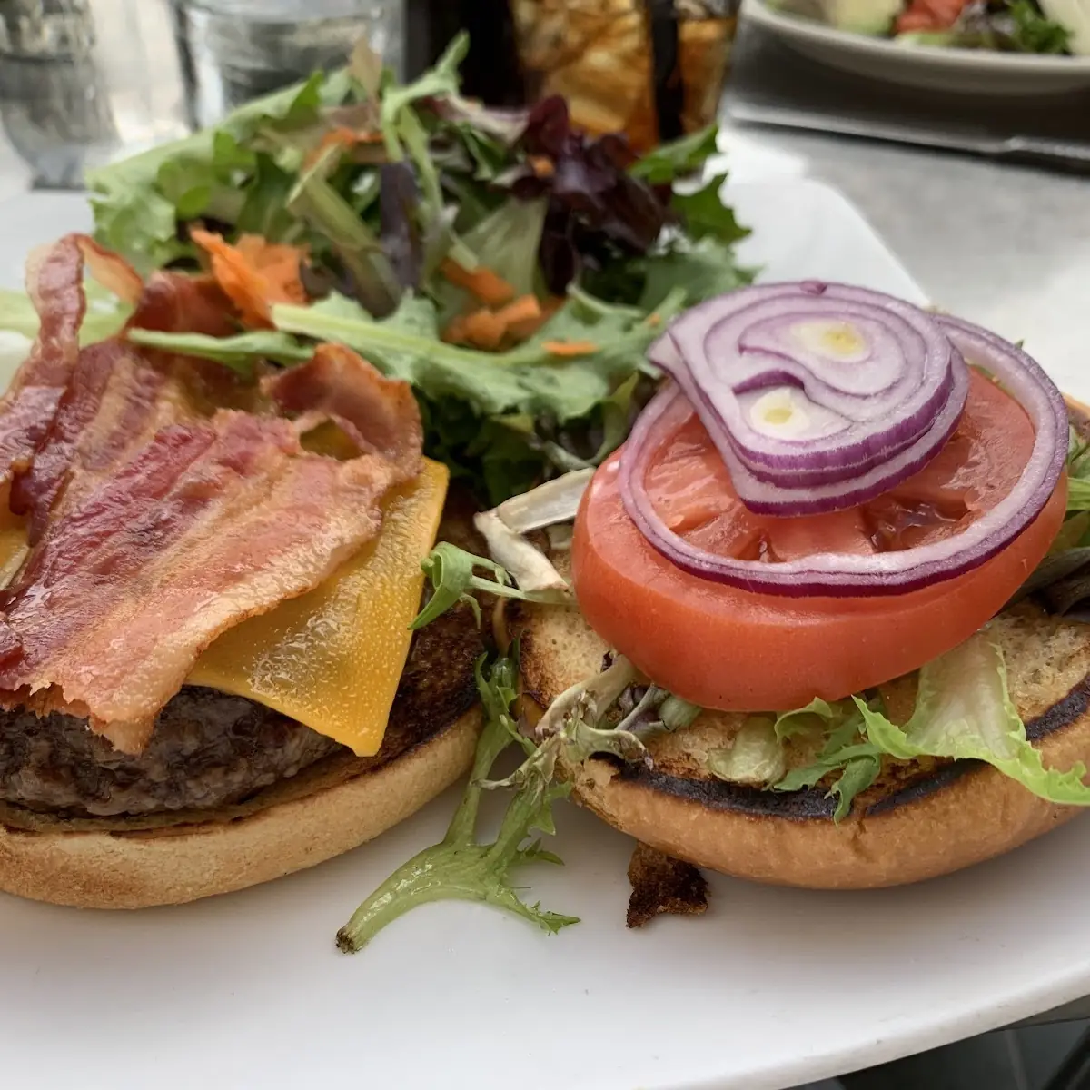 Bacon Cheeseburger