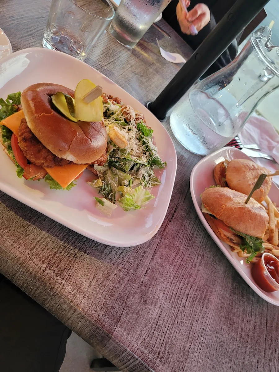 Kick'n Memphis Chicken Sandwich