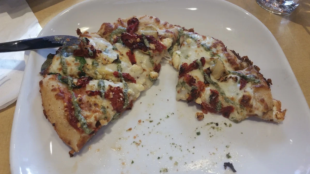 Mediterranean Pizza