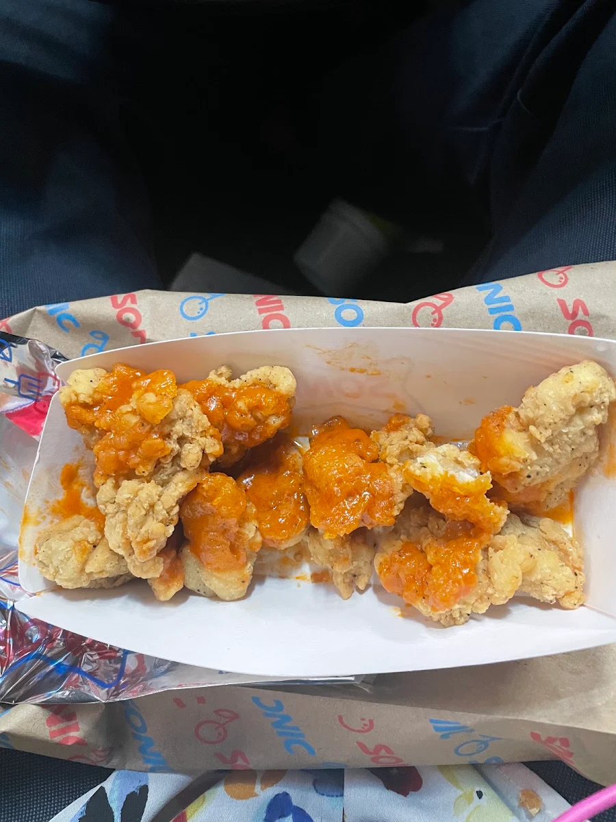 Dry Buffalo Popcorn Chicken Nuggets L