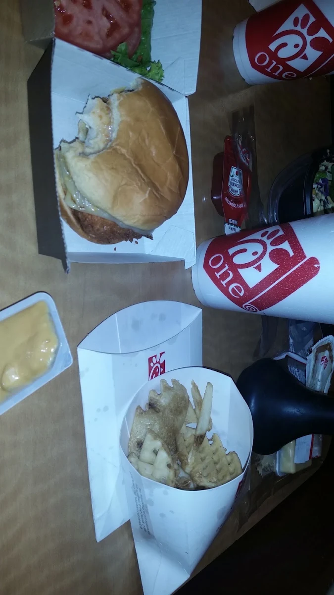 Chicken Deluxe Meal