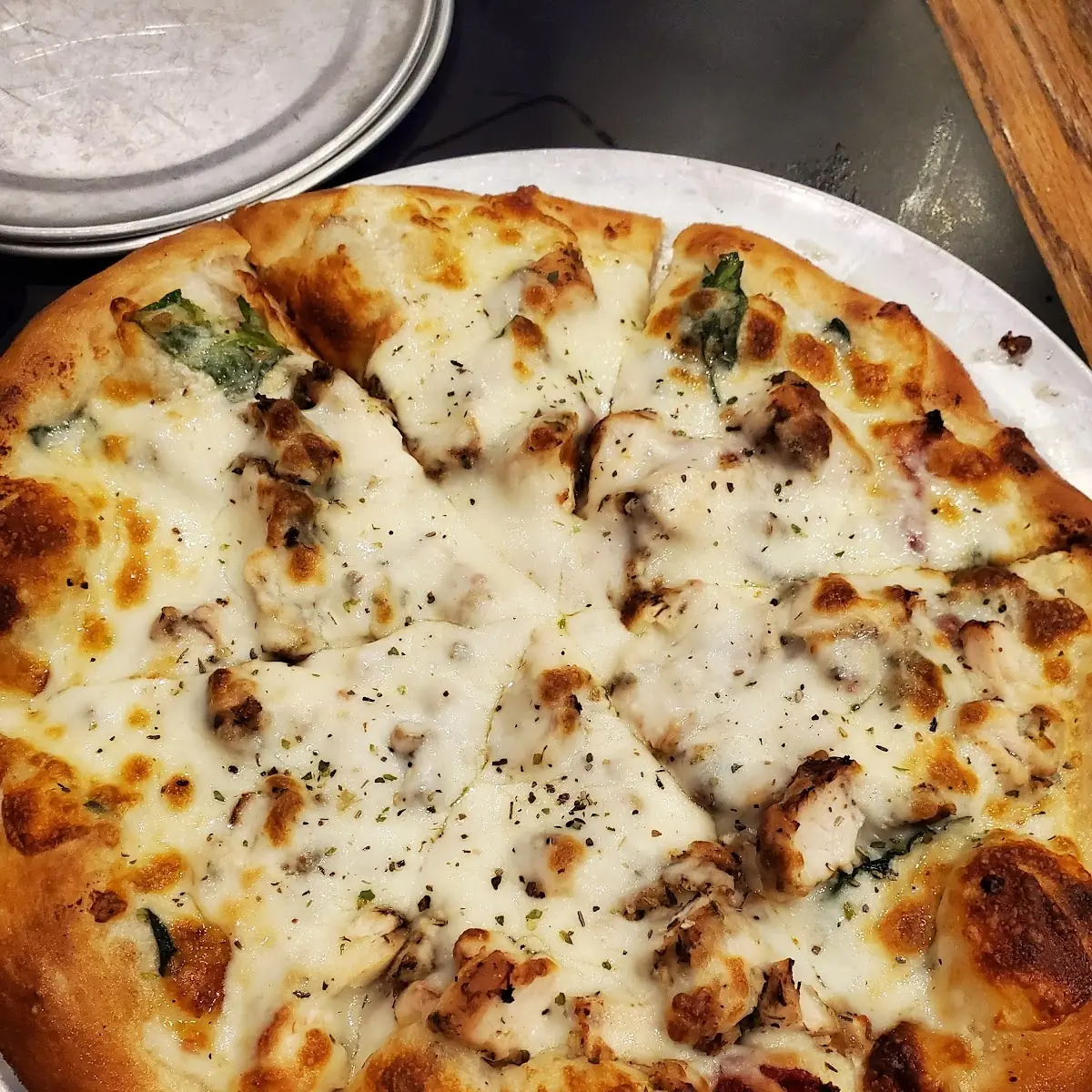 BBQ Chicken - Cauliflower Crust