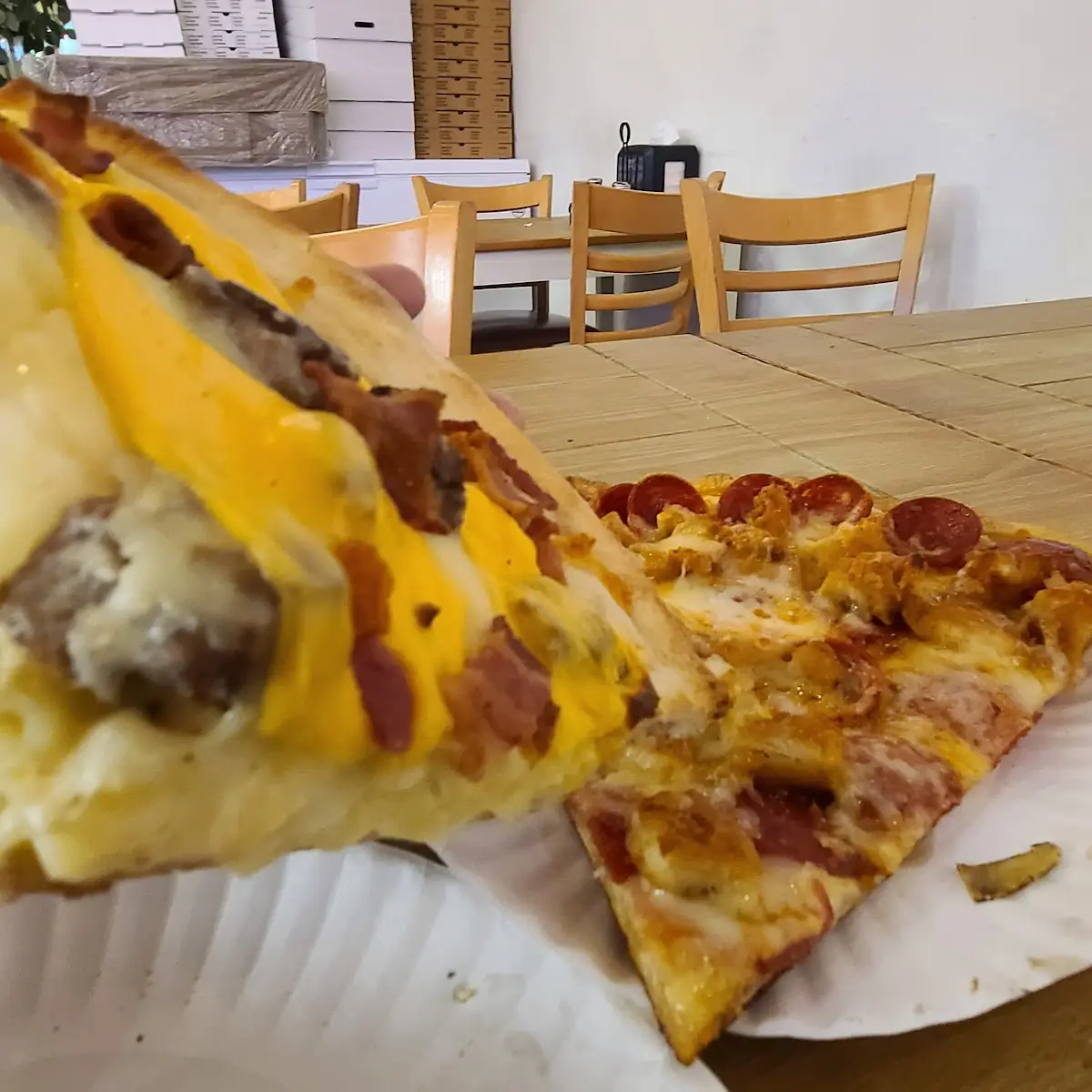 Ground Beef and Bacon with Mac and Cheese Pizza