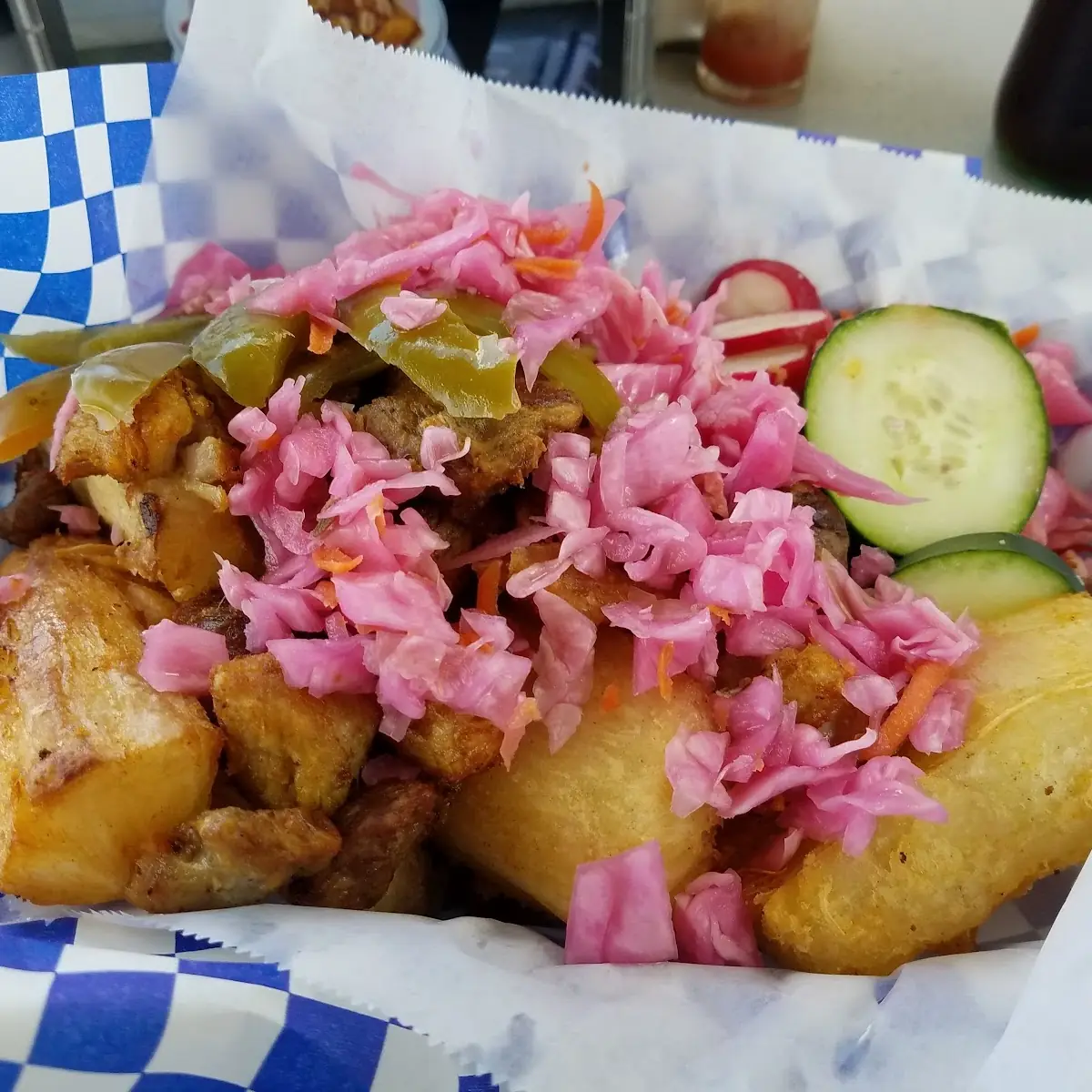 Yuca Frita Con Chicharrones
