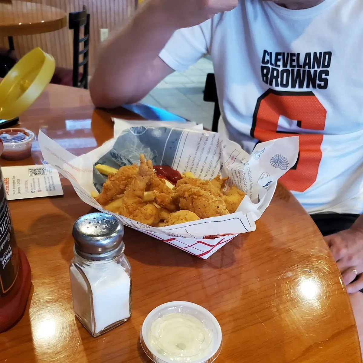 Fried Shrimp Basket 8