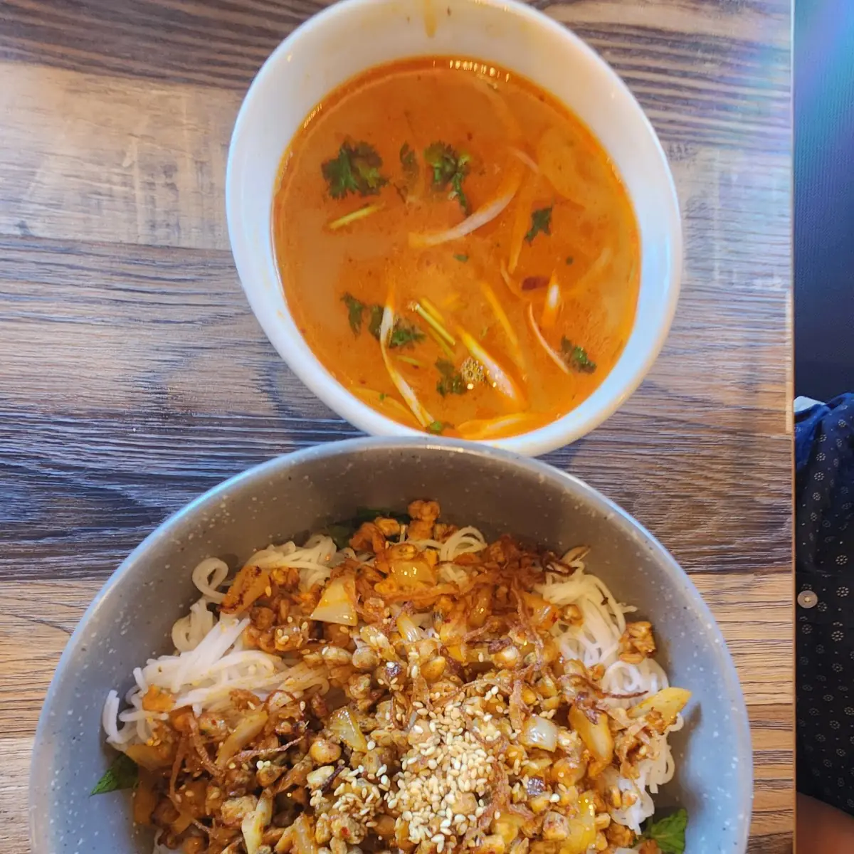 Bún Hến