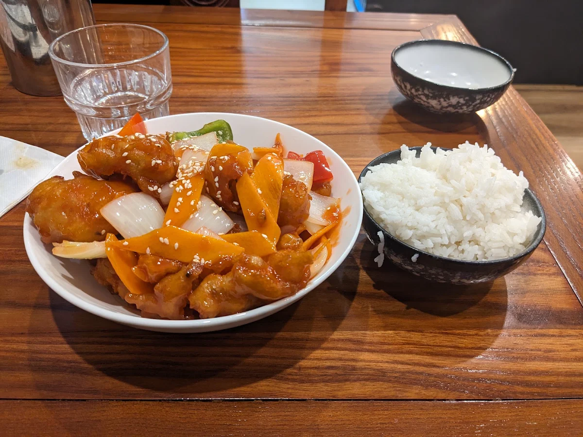 Sweet &Sour Chicken, Yummy Inn City 麻辣滋味