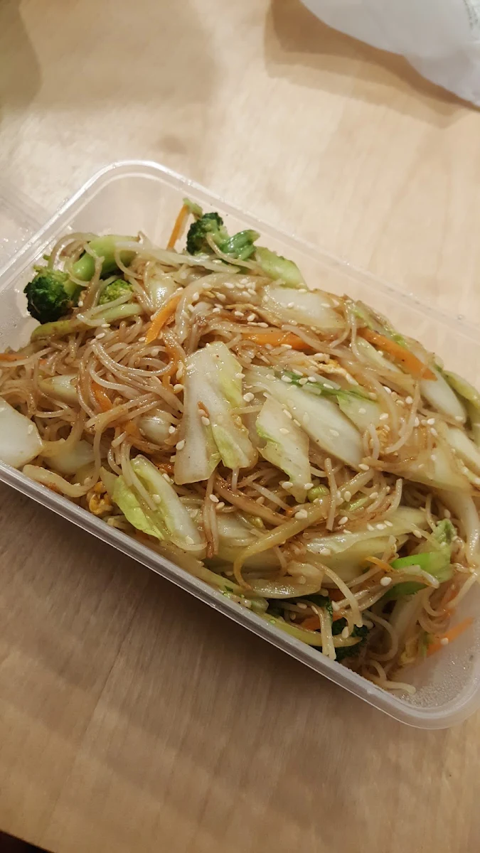 Vegetarian Rice Noodle Specially Made, Yummy Inn City 麻辣滋味