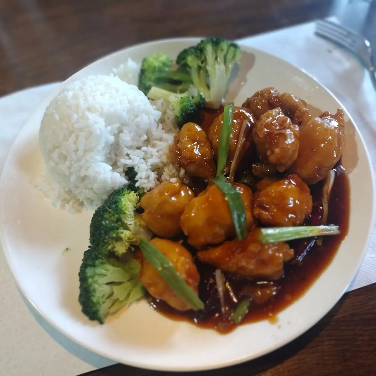 General TSO's Chicken with White Rice