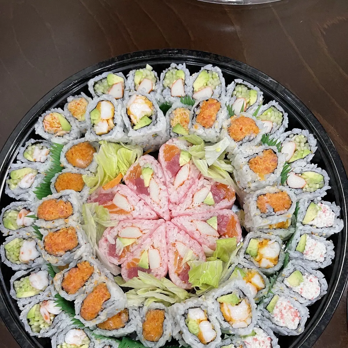 Sushi Deluxe Dinner