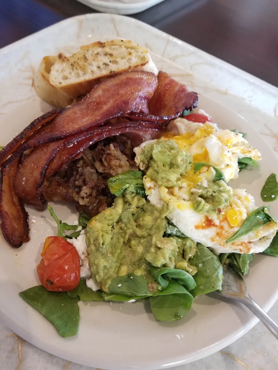 Avocado Smash w bcn&Hash
