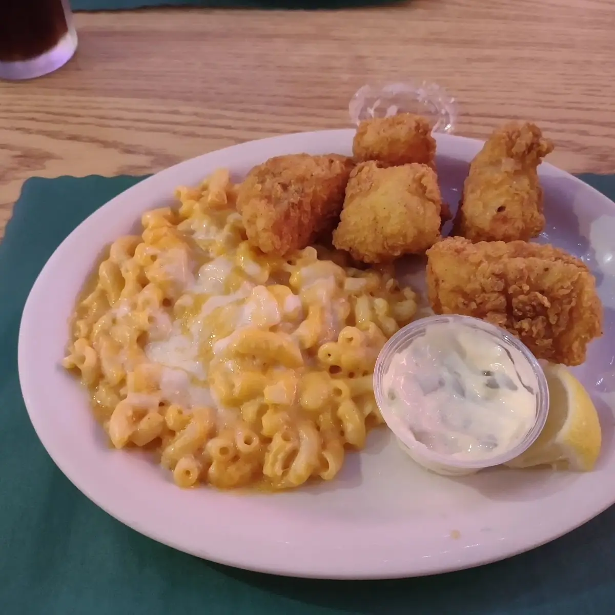 Fish Nuggets with Mac and Cheese