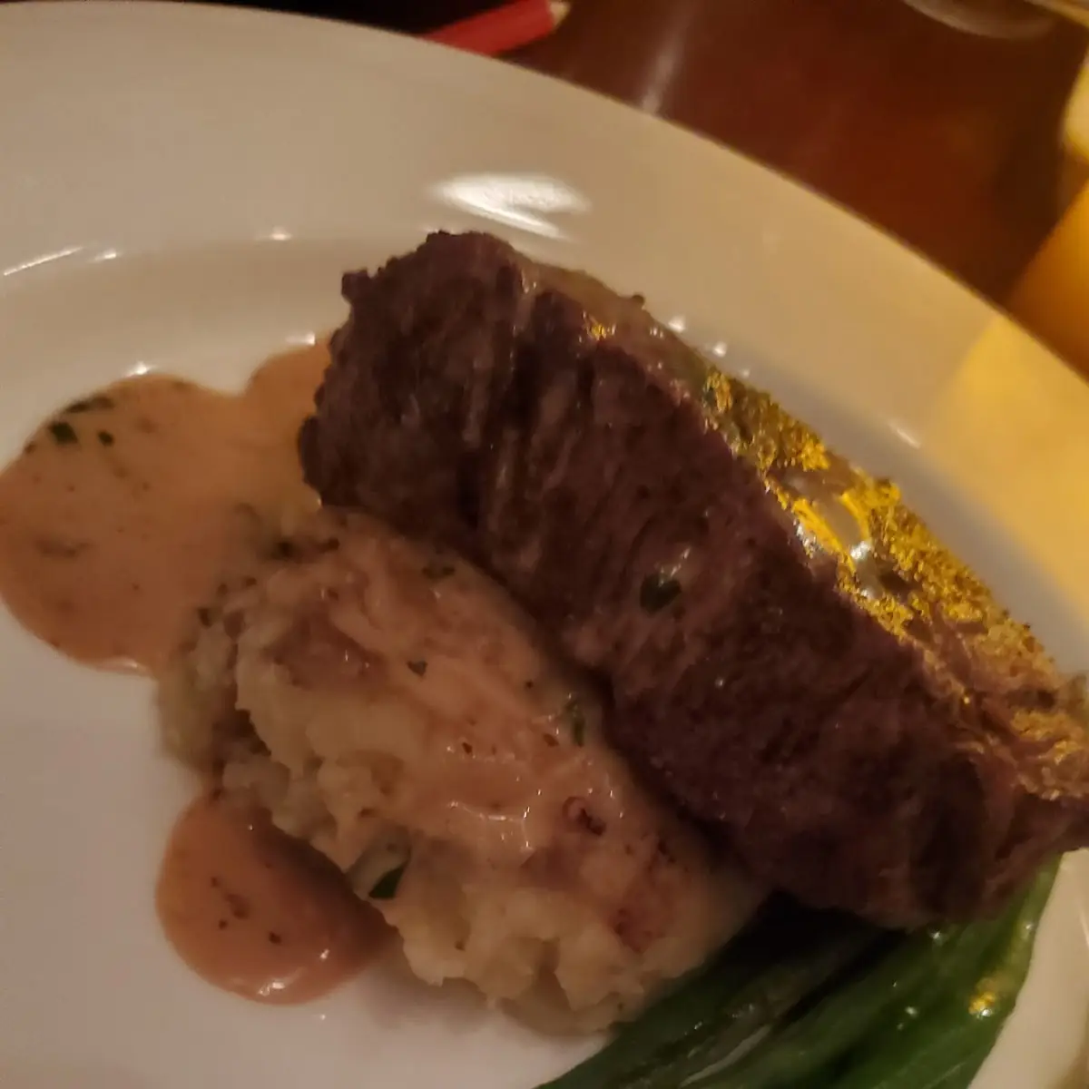 Seared Filet Mignon with Green Beans
