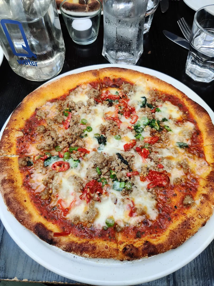Margherita Pizza, F'Amelia