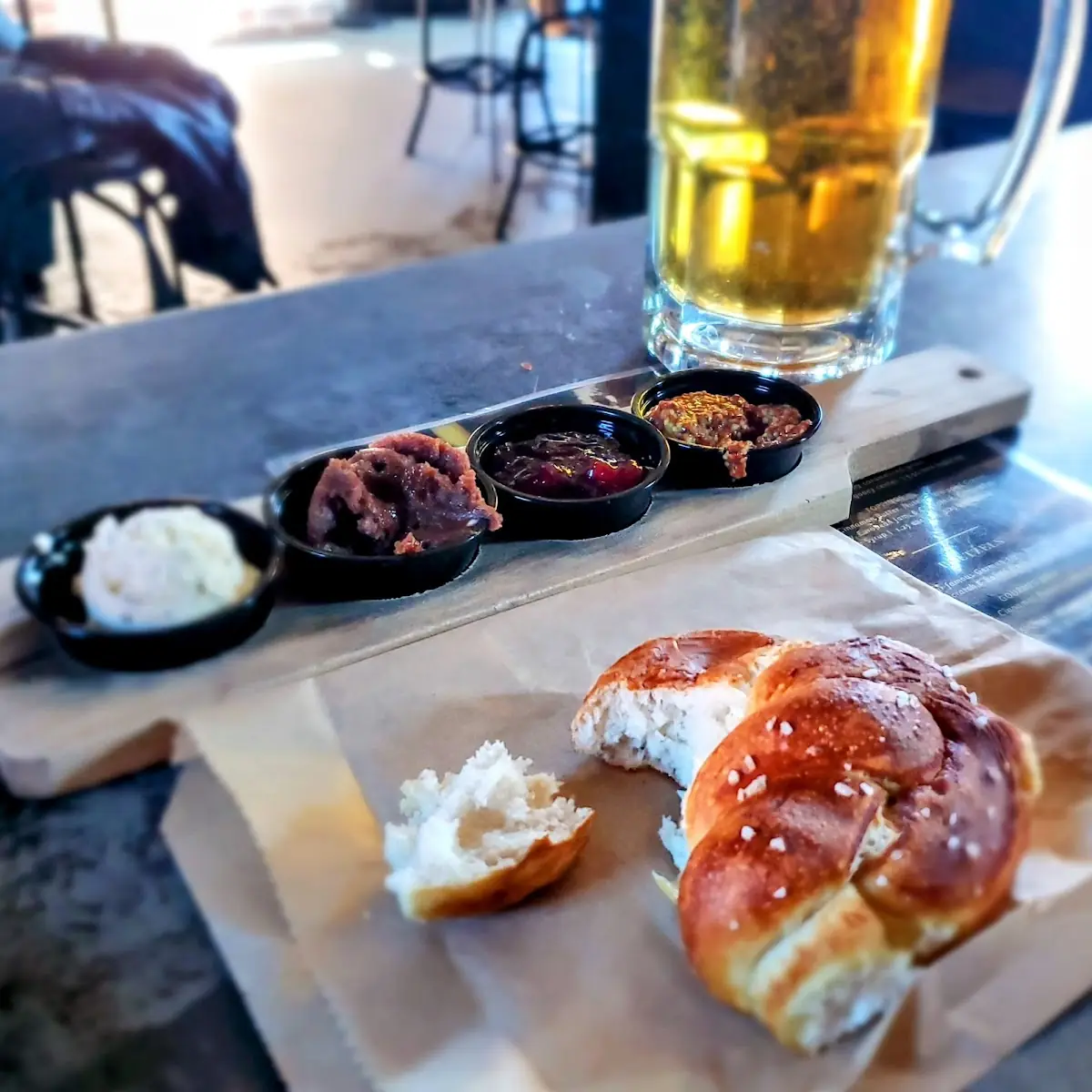Pretzel & Dipping Sauce