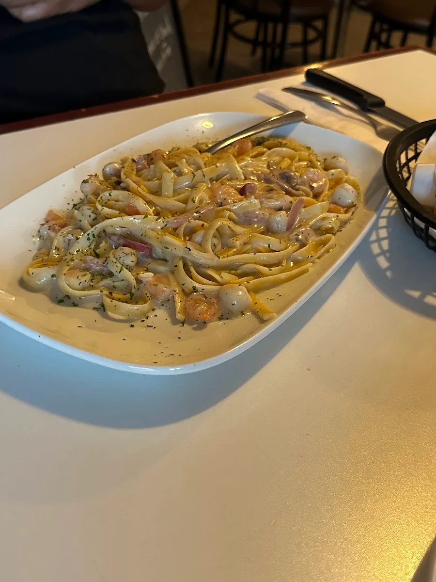 Seafood Alfredo, Resto Le Notre-Dame