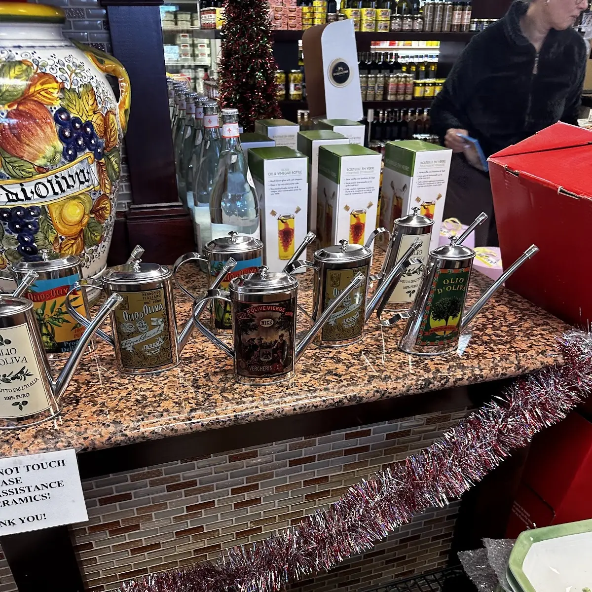 Olive Oil Containers