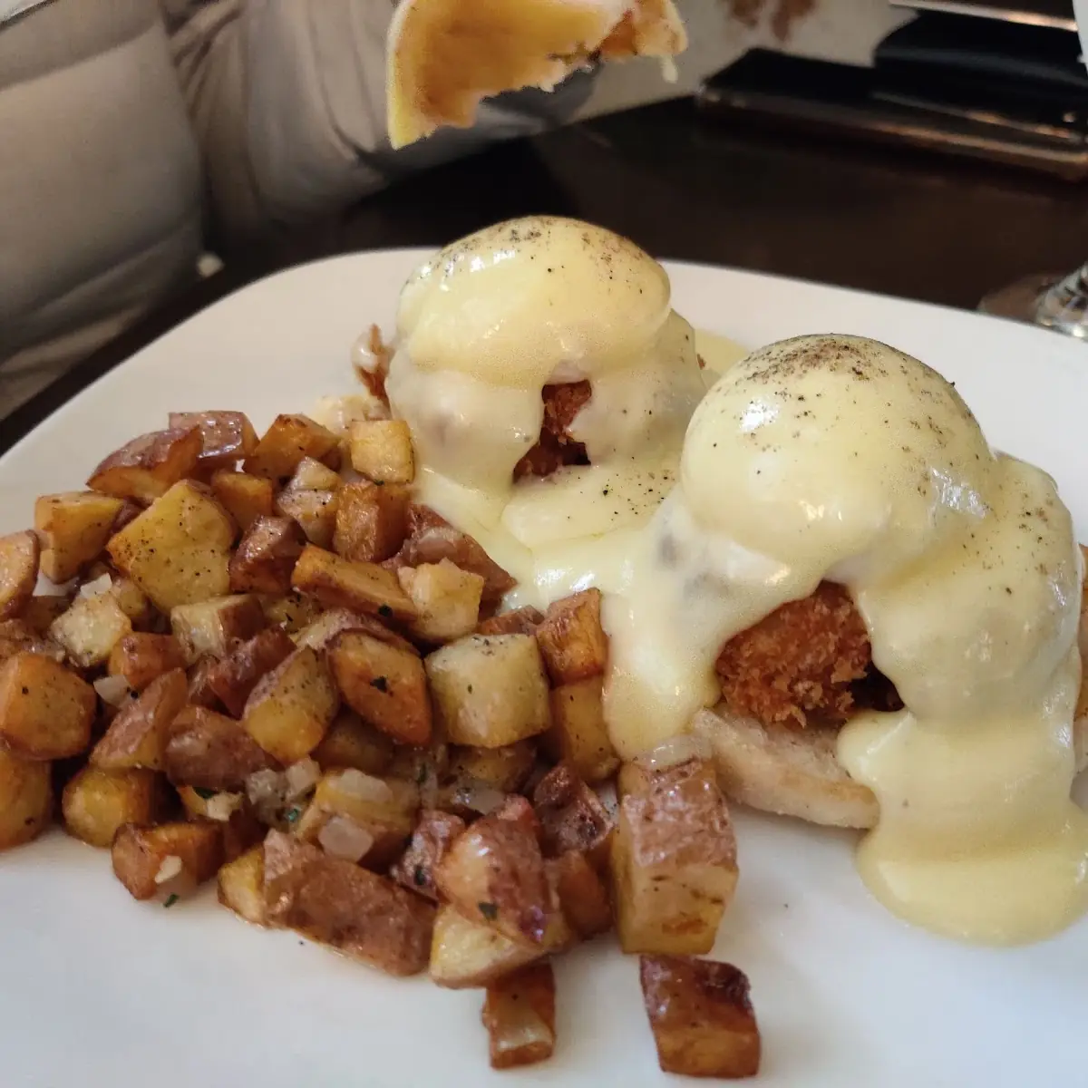 Crab Cake Benedict